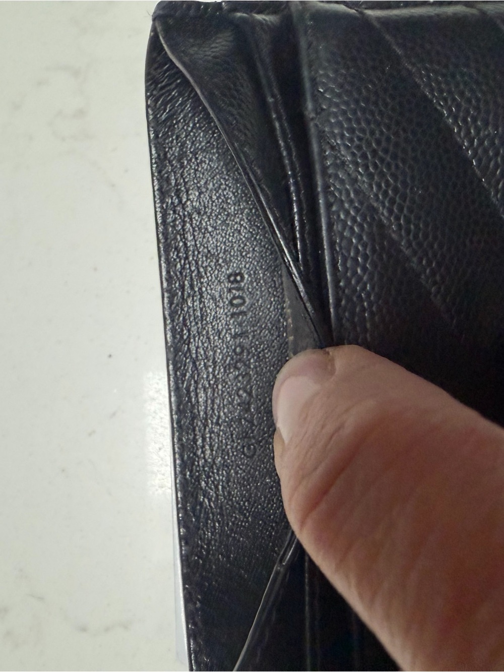 AUTHENTIC Saint Laurent Cassandra Matelasse Black Card Holder Wallet - - Picture 6 of 8